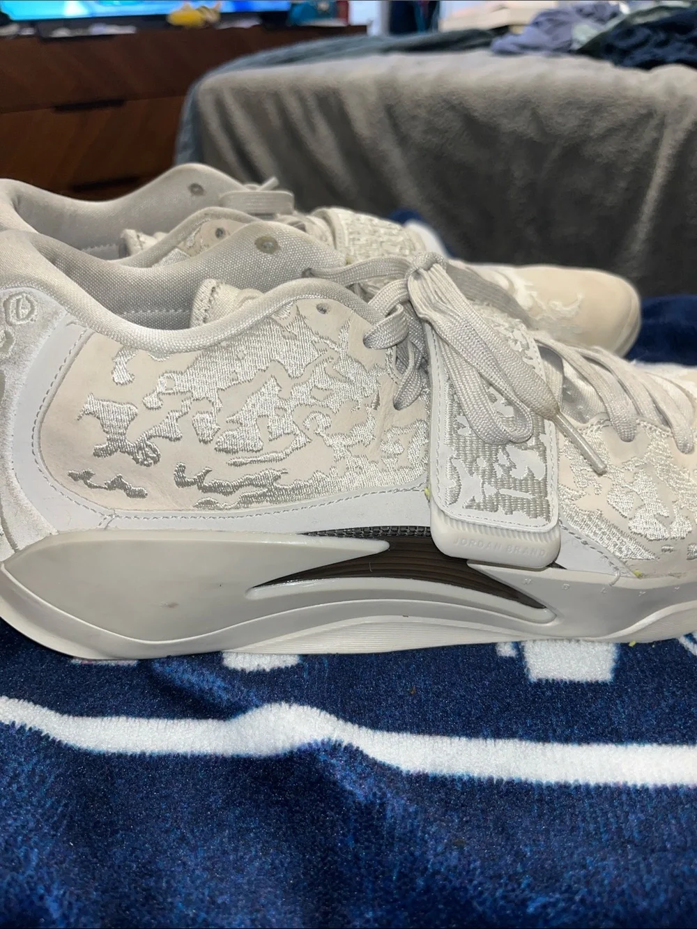 Nike Men's Jordan Zion 3 M.U.D “Light Bone”